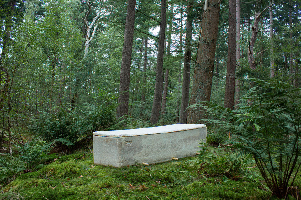 Loop Living Cocoon™, levende doodskist, gemaakt van paddenstoelen